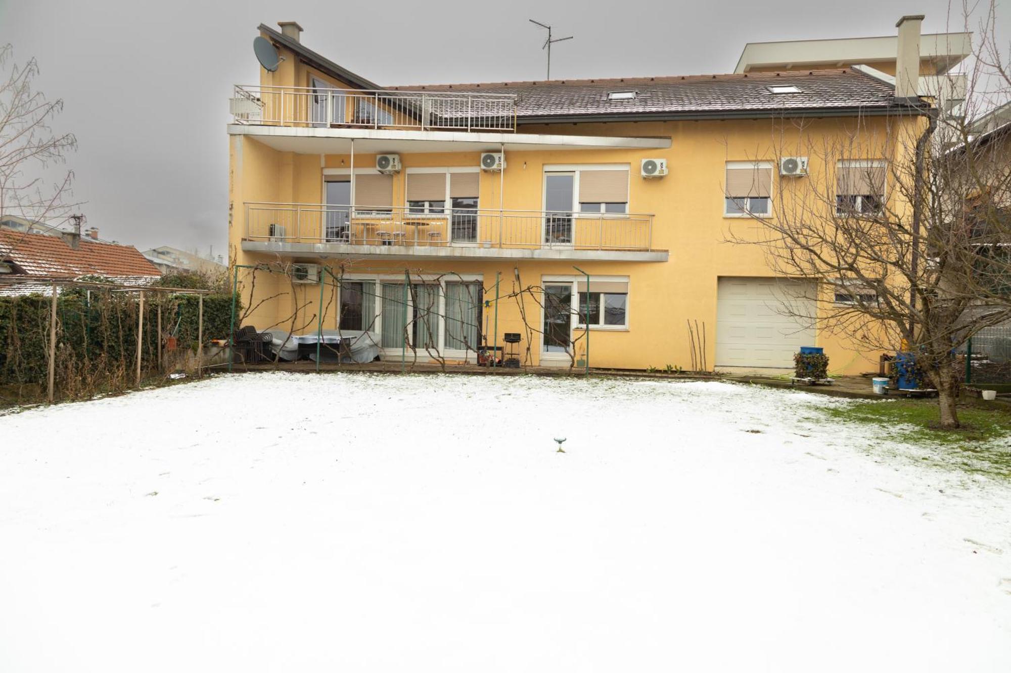 Bolek Mansion Apartment Banja Luka Ngoại thất bức ảnh